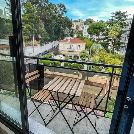 Superbe A 3 Minutes De La Apartment *